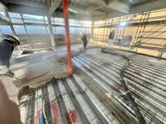 デッキスラブコンクリート打設